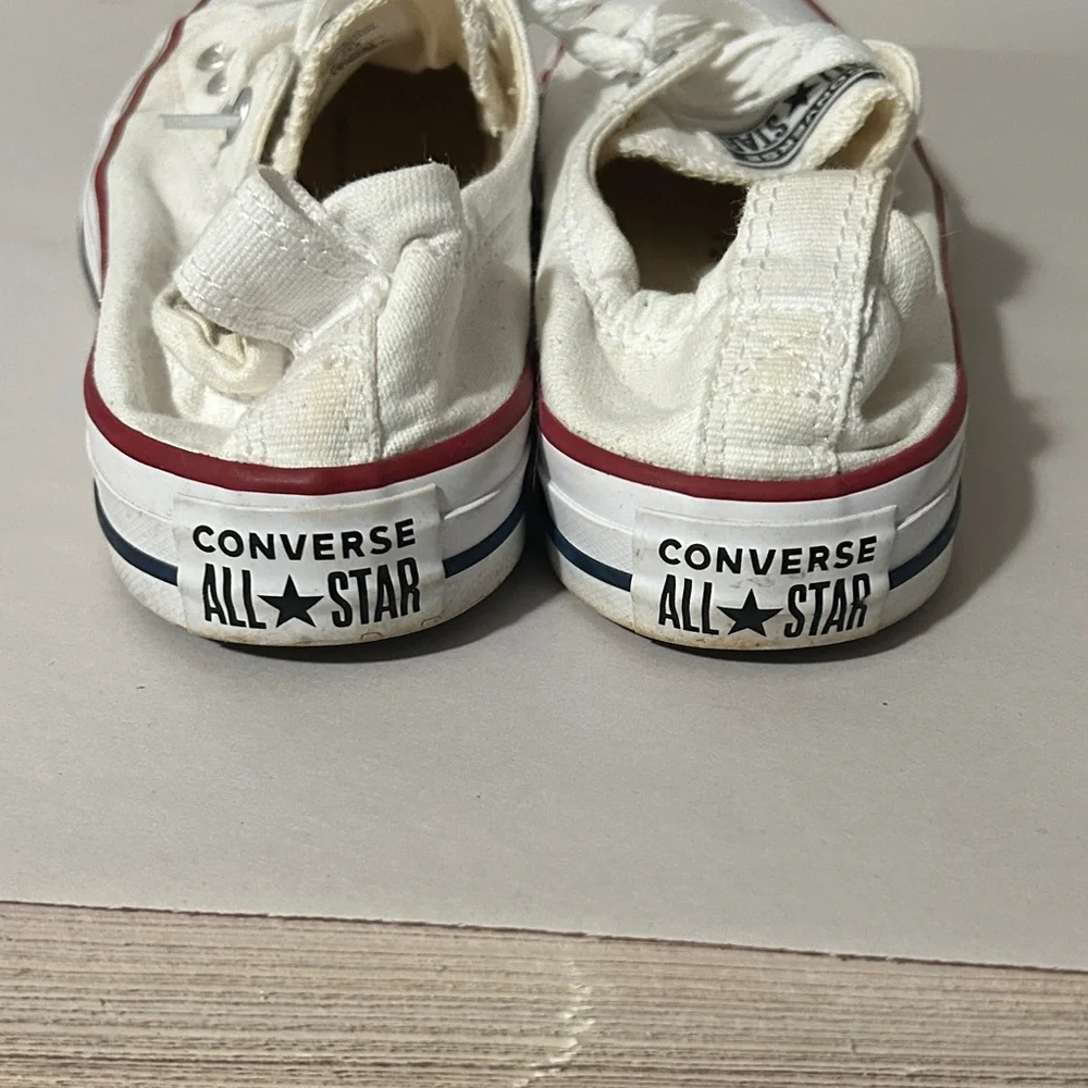 Converse White Sneakers with Red Accents ladies size 8 - Picture 5 of 7